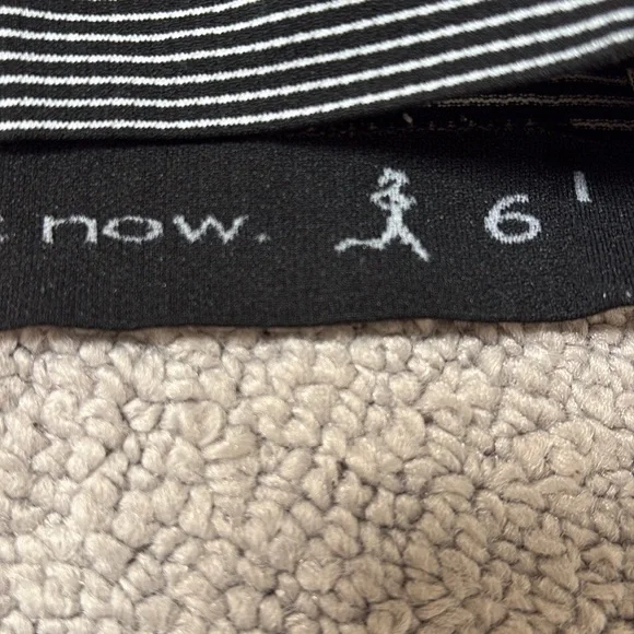 Lululemon Swiftly Tech
Long Sleeve - Picture 3 of 5